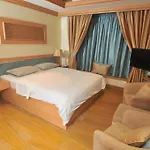 Johny International Hotel